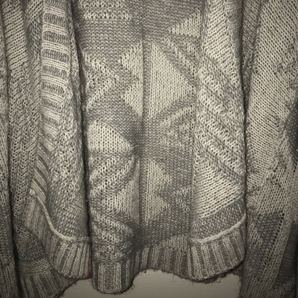 Gray/White slouchy cardigan - Picture 4 of 4